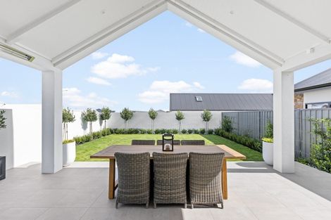 Photo of property in 25 Grooby Place, Havelock North, 4130