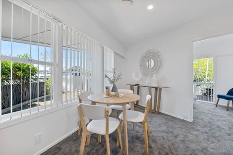 Photo of property in 2/99 Clovelly Road, Bucklands Beach, Auckland, 2012
