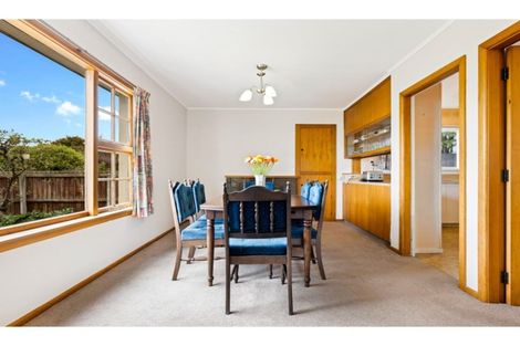 Photo of property in 7 Mirfield Place, Russley, Christchurch, 8042