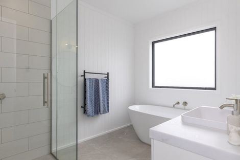 Photo of property in 47 Seven Oaks Drive, Kinloch, Taupo, 3377