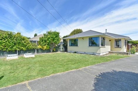 Photo of property in 15 Emlyn Place, Avondale, Christchurch, 8061
