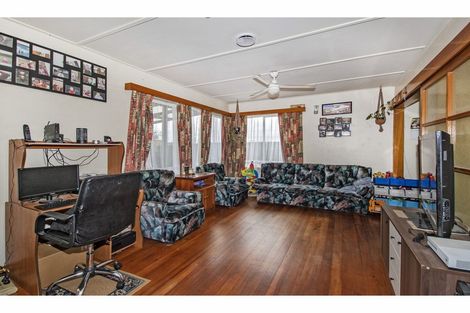 Photo of property in 22 West Coast Road, Te Kopuru, 0371