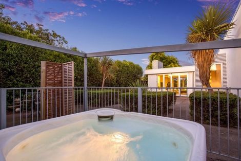 Photo of property in 4 Lantern Lane, Halswell, Christchurch, 8025