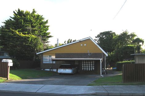 Photo of property in 1/6 Pomelo Road, Te Atatu South, Auckland, 0610