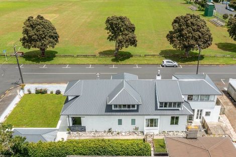 Photo of property in 82 Barrett Street, Westown, New Plymouth, 4310