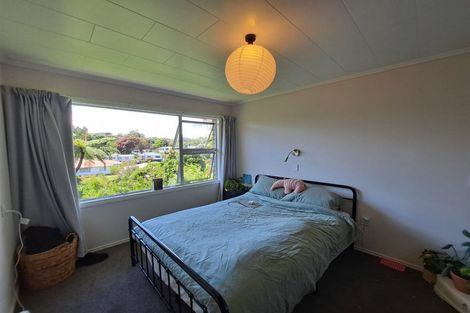 Photo of property in 10 Te Mara Place, Merrilands, New Plymouth, 4312