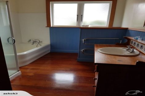 Photo of property in 62 Kings Crescent, Hutt Central, Lower Hutt, 5010