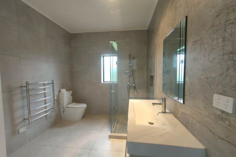 Photo of property in 113 Foster Road, Kumeu, 0891