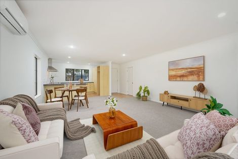 Photo of property in 32 Espalier Drive, Henderson, Auckland, 0612