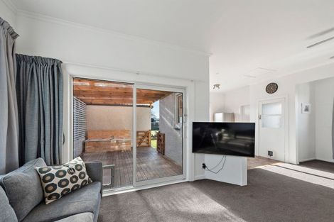 Photo of property in 107 Kitchener Street, Gore, 9710