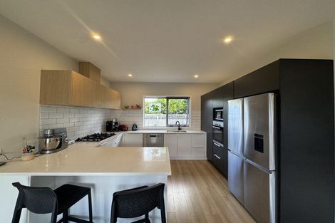 Photo of property in 18 Marie Costello Way, Beach Haven, Auckland, 0626