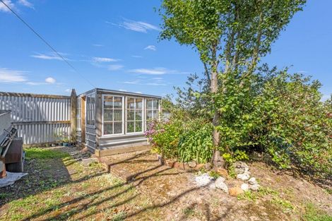 Photo of property in 1 Richardson Street, Woodville, 4920