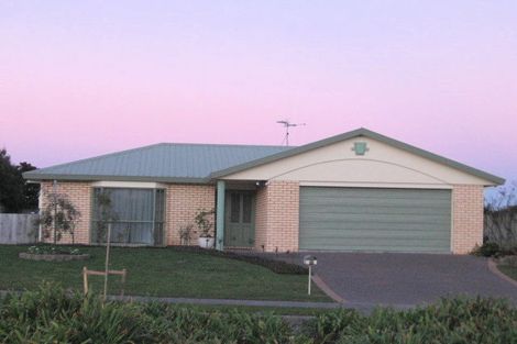 Photo of property in 30 Discovery Drive, Flagstaff, Hamilton, 3210