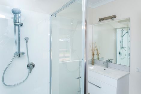 Photo of property in 14 Tuamotu Park, Wainui, Gisborne, 4010