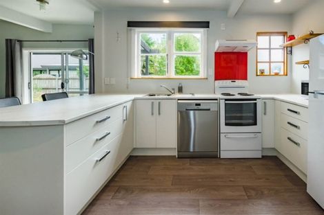 Photo of property in 11 Otaihanga Road, Otaihanga, Paraparaumu, 5036