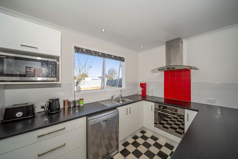 Photo of property in 17 Fantham Street, Hawera, 4610