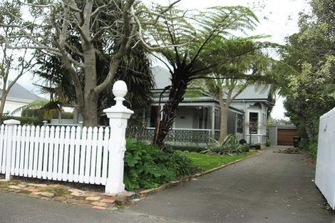 Photo of property in 122 Cook Street, West End, Palmerston North, 4410