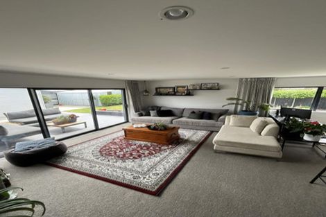 Photo of property in 2/18 Lamorna Road, Parklands, Christchurch, 8083