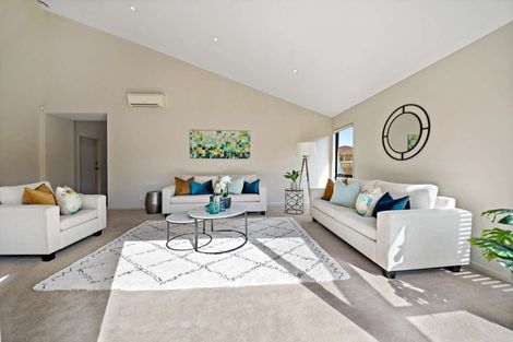 Photo of property in 25 Erne Crescent, East Tamaki, Auckland, 2016