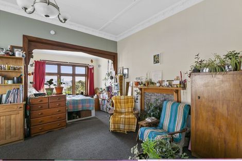 Photo of property in 71 Nairn Street, Mount Cook, Wellington, 6011