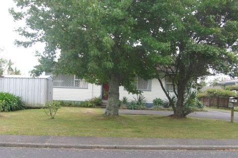 Photo of property in 1/23 Powrie Street, Glenfield, Auckland, 0629