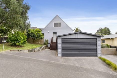 Photo of property in 16 Carillon Place, Massey, Auckland, 0614