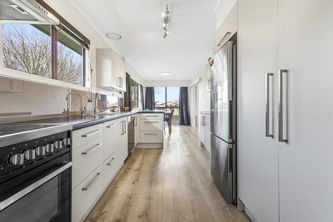 Photo of property in 54 Morrow Avenue, St Andrews, Hamilton, 3200