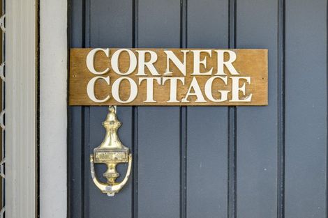 Photo of property in 1 James Cook Street, Havelock North, 4130