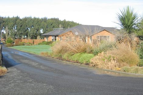 Photo of property in 16 Raeburn Avenue, Otatara, Invercargill, 9879