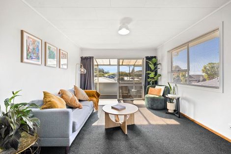 Photo of property in 79a Barrett Street, Westown, New Plymouth, 4310