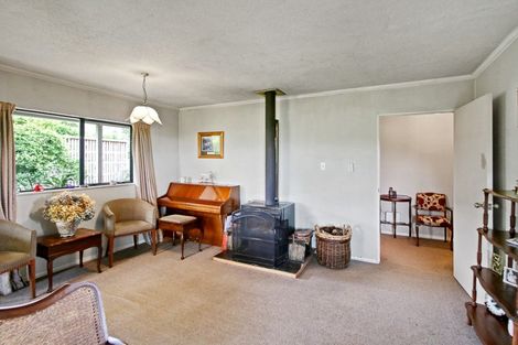 Photo of property in 631 Waitohu Valley Road, Manakau, Otaki, 5583