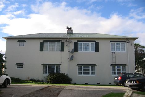 Photo of property in 22 Ludlam Crescent, Woburn, Lower Hutt, 5010