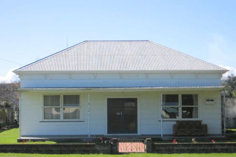Photo of property in 5 Robinson Street, Foxton, 4814