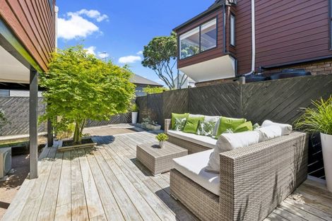 Photo of property in 1/11 Faulkner Road, Northcote Point, Auckland, 0627
