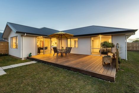 Photo of property in 24 Curtis Street, Stoke, Nelson, 7011