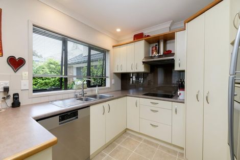 Photo of property in 13 Dowman Place, Te Puke, 3119