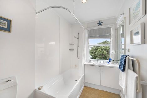 Photo of property in 1/23 Glenbervie Terrace, Thorndon, Wellington, 6011