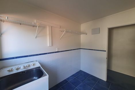 Photo of property in 45 Tenbless Court, Unsworth Heights, Auckland, 0632