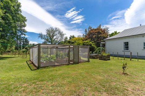 Photo of property in 2566 State Highway 2, Ahikouka, Greytown, 5794