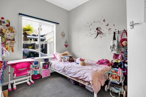 Photo of property in 22 Mahoe Street, Inglewood, 4330