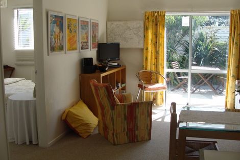 Photo of property in 65 Moana Street, Otaki Beach, Otaki, 5512