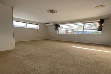Photo of property in 99 Archmillen Avenue, Pakuranga Heights, Auckland, 2010