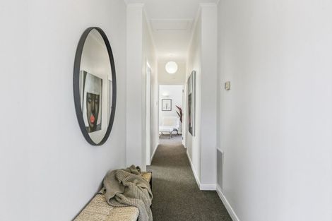 Photo of property in 49 Mckinley Crescent, Brooklyn, Wellington, 6021