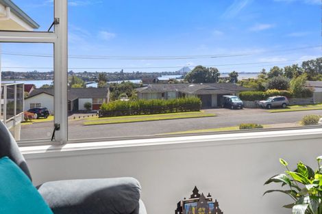 Photo of property in 24 Wickham Place, Hairini, Tauranga, 3112