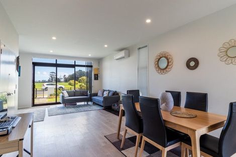 Photo of property in 7 Battalion Drive, Papakura, 2110