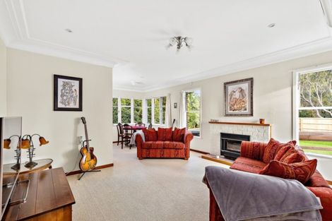 Photo of property in 21 Springs Road, Parakai, 0830