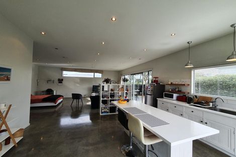 Photo of property in 6 Neeve Road, Taradale, Napier, 4112
