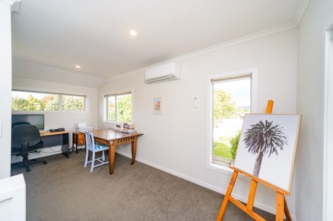 Photo of property in 23a Colombo Street, Hokowhitu, Palmerston North, 4410