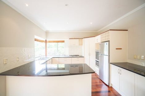 Photo of property in 4 Pastoral Lane, Hokowhitu, Palmerston North, 4410