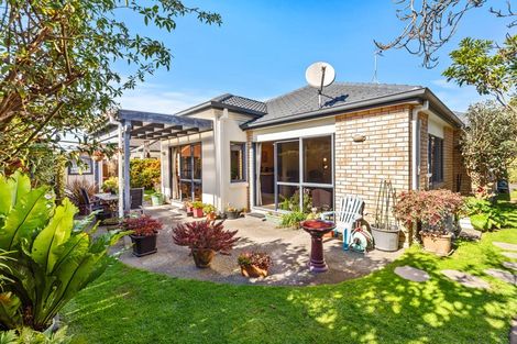 Photo of property in 21 Kahira Crescent, Papamoa Beach, Papamoa, 3118